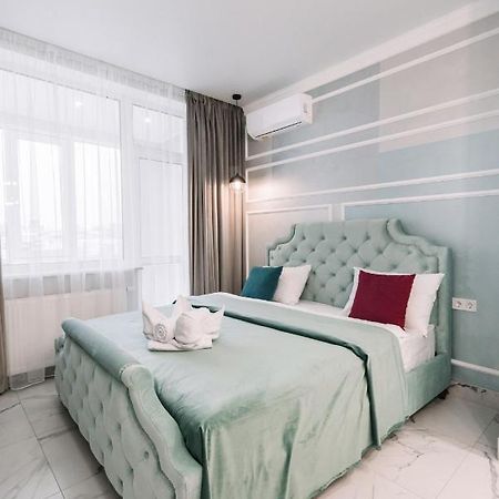 Royal Tower Vip Smart Apartments 1 Kiev Ngoại thất bức ảnh