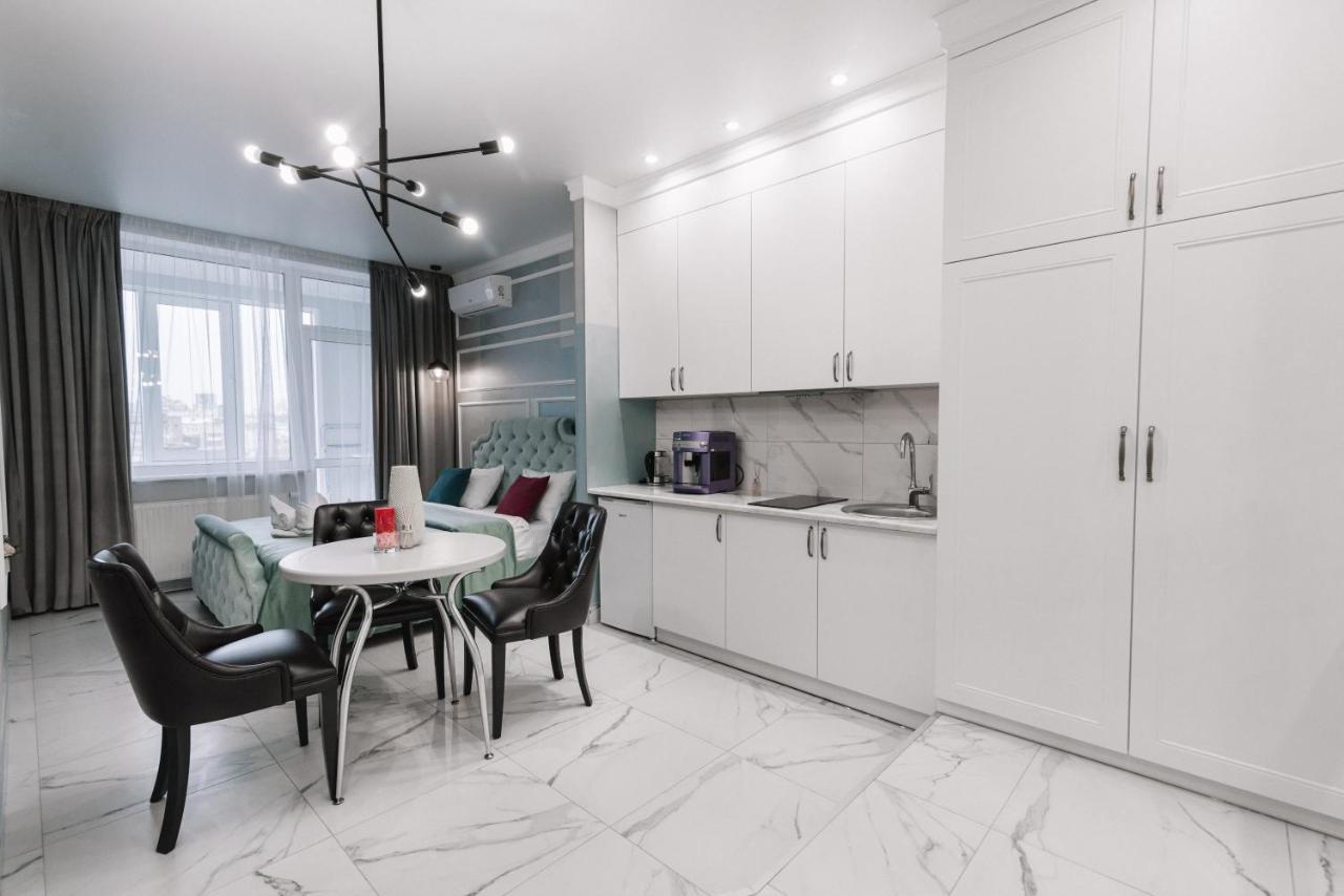 Royal Tower Vip Smart Apartments 1 Kiev Ngoại thất bức ảnh