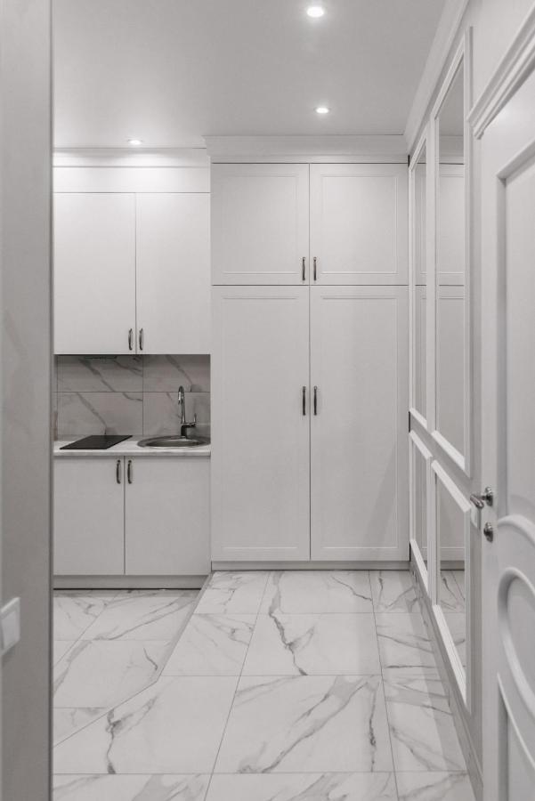 Royal Tower Vip Smart Apartments 1 Kiev Ngoại thất bức ảnh