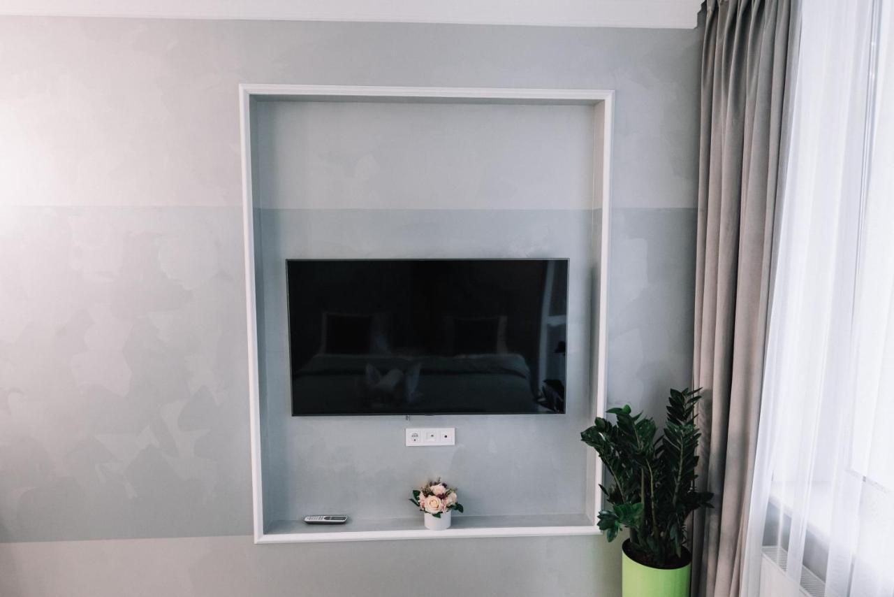 Royal Tower Vip Smart Apartments 1 Kiev Ngoại thất bức ảnh