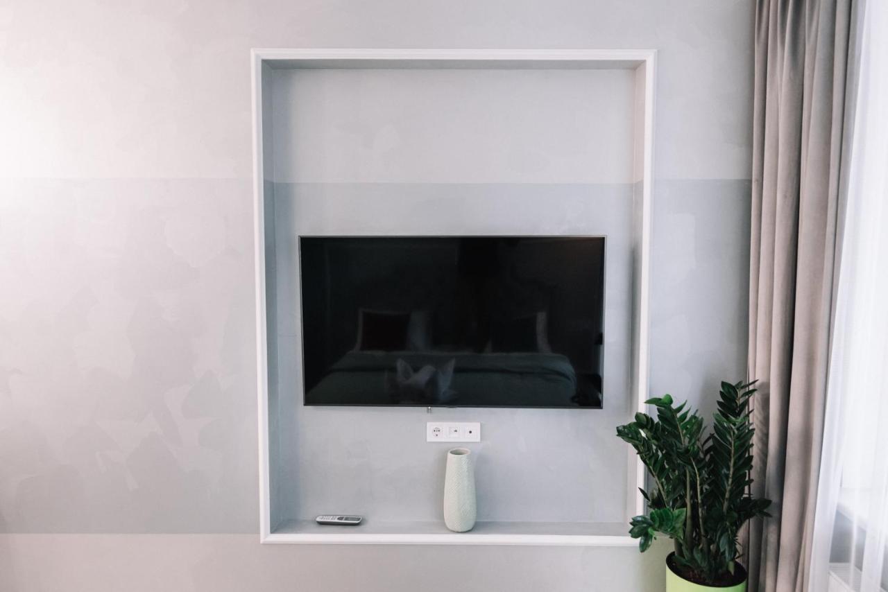 Royal Tower Vip Smart Apartments 1 Kiev Ngoại thất bức ảnh