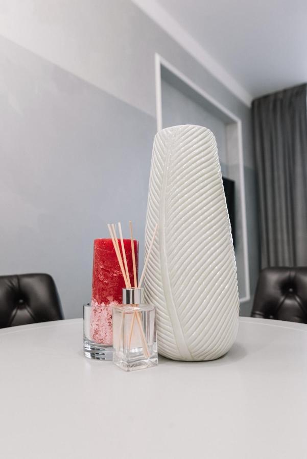 Royal Tower Vip Smart Apartments 1 Kiev Ngoại thất bức ảnh