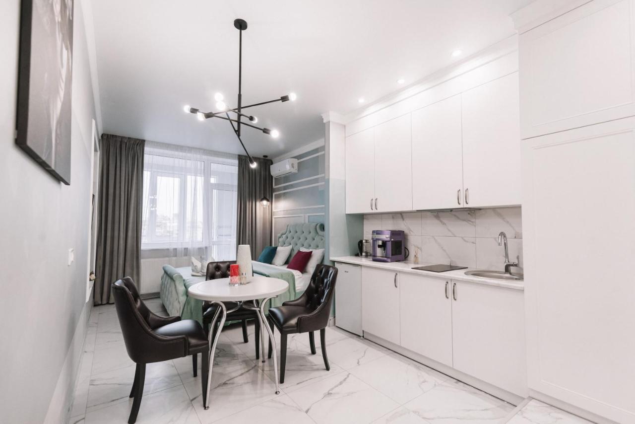 Royal Tower Vip Smart Apartments 1 Kiev Ngoại thất bức ảnh